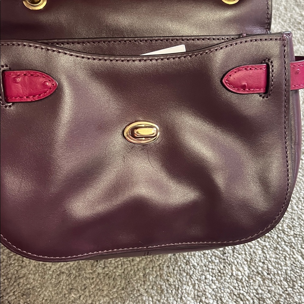 Coach Burgundy Leather Turnlock Shoulder Bag Gold HW Crossbody Pink Accent - Picture 9 of 11